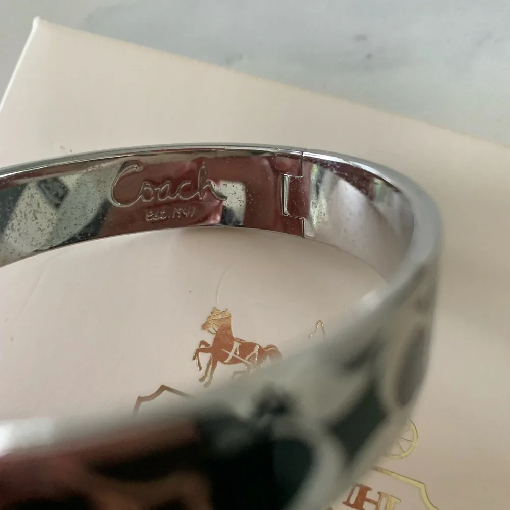 Authentic Coach Signature bracelet - Picture 6 of 6